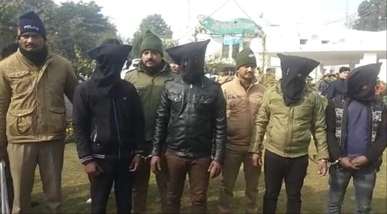 सिडकुल की फैक्ट्री में हुई डकैती की वारदात का पुलिस ने 12 घंटे में किया पर्दाफाश, चार गिरफ्तार