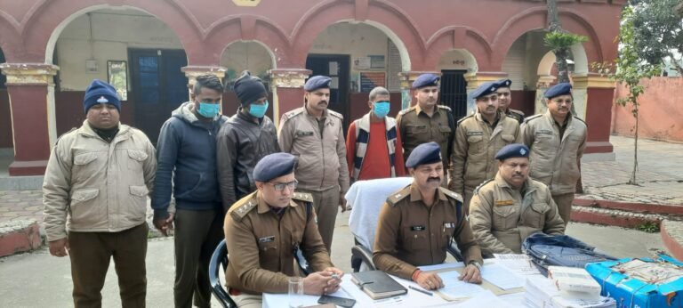 लक्सर पुलिस ने नौकरी के नाम पर ठगने वाले तीन को जेल भेजा, गिरोह के सरगना सहित दो लोगों को पहले ही भेजा जा चुका हैं जेल
