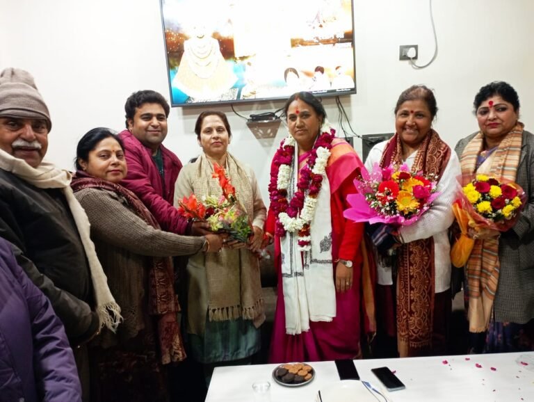 प्रत्येक विधानसभा में महिला सम्मेलन होगा आयोजित: नौटियाल, महिला प्रदेश अध्यक्ष का हरिद्वार पहुंचने पर किया स्वागत