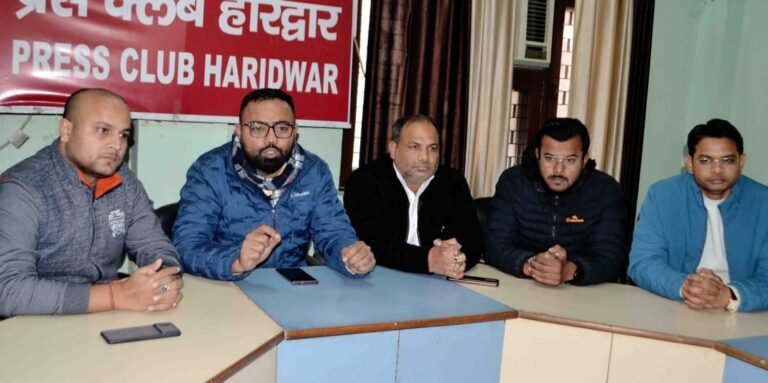 प्रदेश में परीक्षाओं के घोटाले चल रहे हैं, लेकिन सरकार सीबीआई जांच से डर रही: सुमित्तर भुल्लर