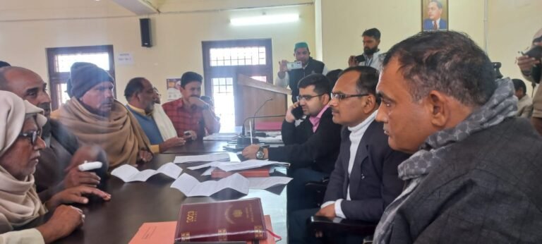 जेएम ने सुनीं ग्रामीणों की समस्याएं, अफसरों को एक सप्ताह के अंदर समस्याओं का समाधान करने के दिए निर्देश