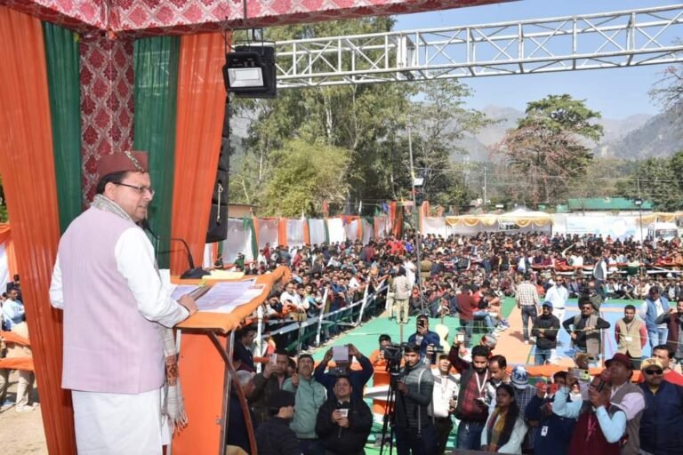 आखिर आज तक नकल माफिया की गर्दन पर हाथ क्यों नही डाला गया, सीएम धामी बोले- कौन हमारे बच्चों के भविष्य को बर्बाद करना चाहता है, हमे इनका उत्तर ढूंढना होगा