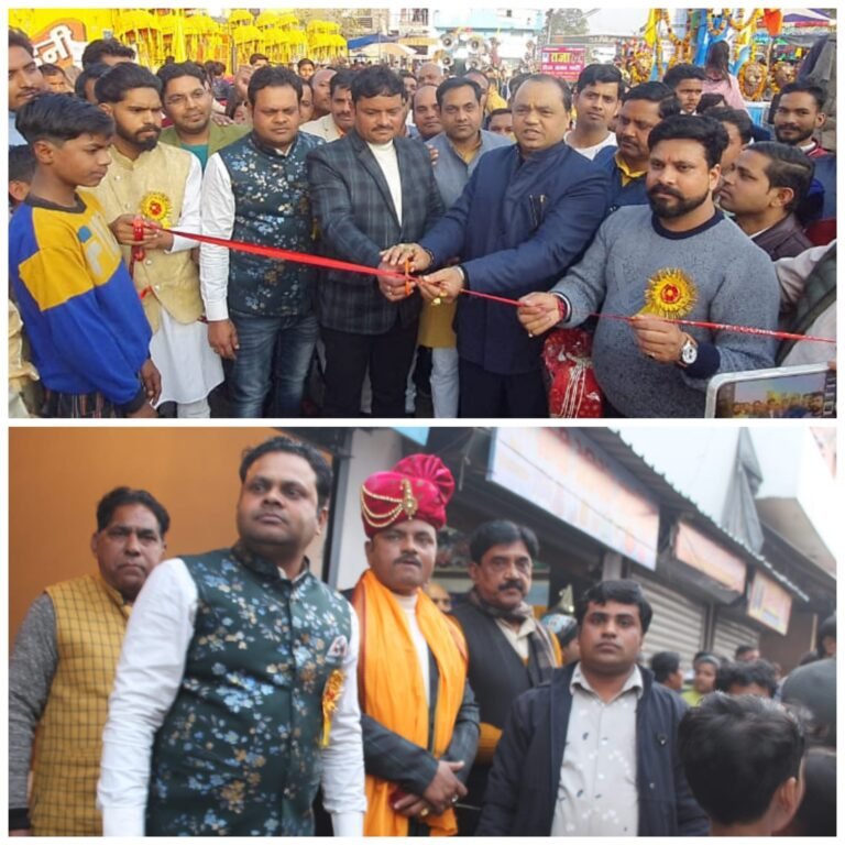 भगवानपुर में रविदास जयंती के उपलक्ष्य में धूमधाम से निकाली गई शोभायात्रा, पूर्व राज्यमंत्री सुबोध राकेश ने किया शुभारंभ, व्यापारी गगन बंसल ने शोभायात्रा का स्वागत किया, वितरित किए फल