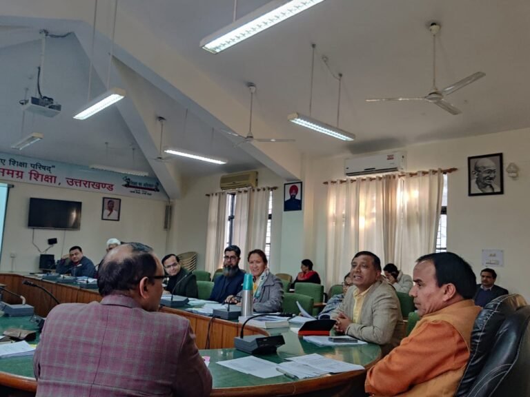 प्रदेश के 1124 स्कूल में तैयार होगी स्मार्ट क्लासः डॉ. धन सिंह रावत, 200 विद्यालयों में नये सत्र से शुरू होंगे सात व्यावसायिक पाठ्यक्रम