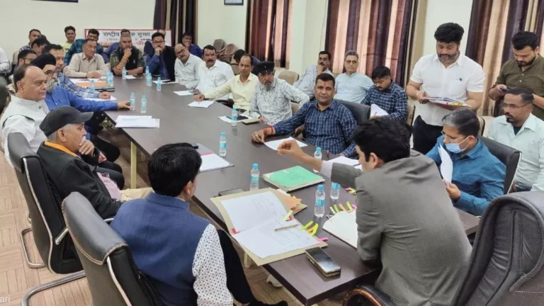 तीन अप्रैल से बनेंगे ग्रीन कार्ड, व्यवस्था से बाहर चलने वालों के खिलाफ आरटीओ करेगा कार्रवाई