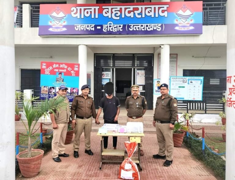 पोते के दोस्त ने की थी चोरी, 40 लाख के जेवरात बरामद, बहादराबाद क्षेत्र में हुई लाखों रुपए की चोरी का खुलासा