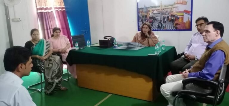 मिट्टी के मटके और परिवार की कीमत सिर्फ बनाने वाले को ही पता होती है, तोड़ने वाले को नहीं, ऐच्छिक ब्यूरो की मेहनत रंग लाई