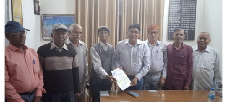 नहर पटरी पर सिंहद्वार से डामकोठी तक वाहनों के आवागमन पर प्रतिबंध लगाए जाने की मांग की