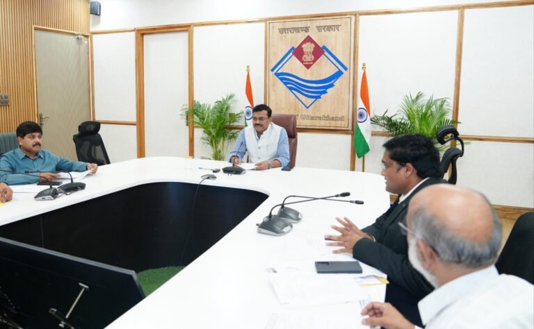 मुख्य सचिव ने सचिवालय में विभिन्न विभागों के प्रस्तावों को लेकर व्यय वित्त समिति की बैठक आयोजित हुई