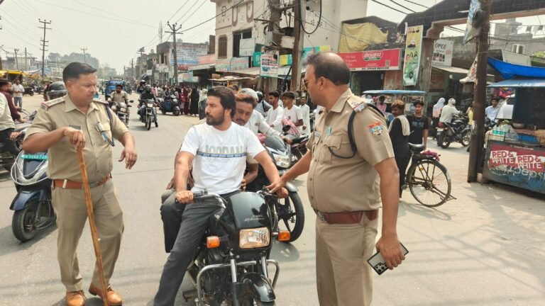 त्यौहारो के सीजन के दृष्टिगत बिना नंबर प्लेट के वाहनों के विरुद्ध हरिद्वार पुलिस के द्वारा चलाया गया चैकिंग अभियान