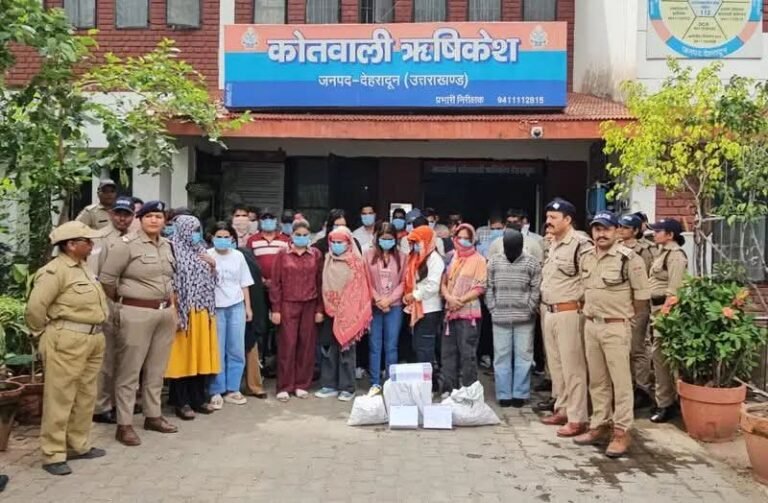 ऋषिकेश में होटल पर छापा, जुआ पार्टी का भंडाफोड़, 40 गिरफ्तार, होटल सील