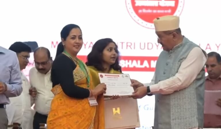 कैबिनेट मंत्री भरत चौधरी ने किया महोत्सव का शुभारंभ, राज्य के 51 उत्कृष्ट उद्यमियों को किया सम्मानित