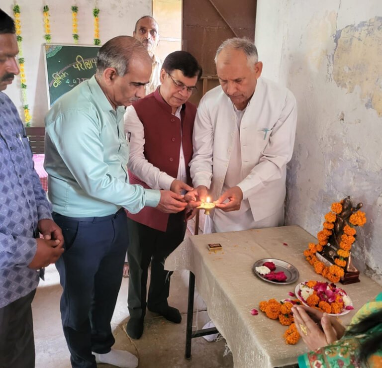 शहीद जगदीश प्रसाद वत्स स्मारक विद्यालय के चार छात्र सम्मानित, राज्यमंत्री श्यामवीर सैनी ने सराहा प्रतिभा व राष्ट्रभक्ति