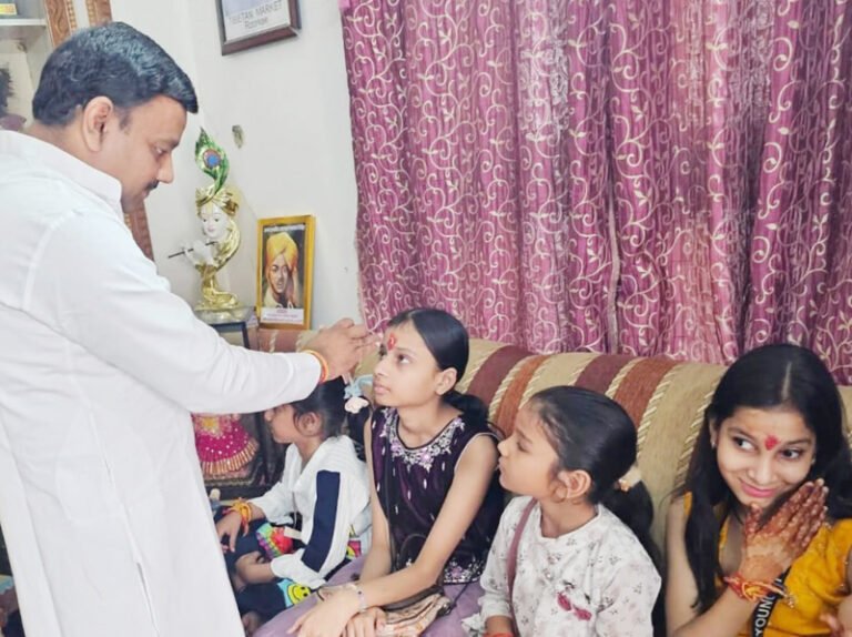 दुर्गा अष्टमी का पर्व नगर में श्रद्धा, उत्साह और भक्ति के साथ मनाया गया