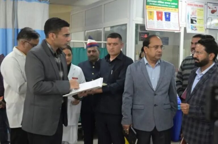 देहरादून में अल्ट्रासाउंड व रेडियो डायग्नोस्टिक सेंटरों पर सख्ती, मानकों के बिना संचालन पर रोक, डीएम के कड़े निर्देश