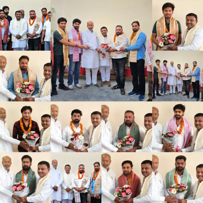 यूथ कांग्रेस के नवनियुक्त पदाधिकारियों का पूर्व मेयर गौरव गोयल ने किया सम्मान,जिलाध्यक्ष एडवोकेट राजेंद्र चौधरी रहे मौजूद