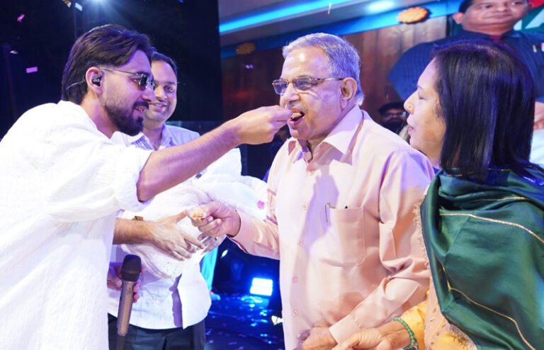 मनिंदर भुट्टर के सुरों से गूंजा हरिद्वार विश्वविद्यालय रुड़की, ‘उत्कर्ष-2026’ में मचा धमाल